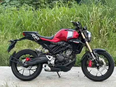 Honda CB150R 2022 5000км красно-черный