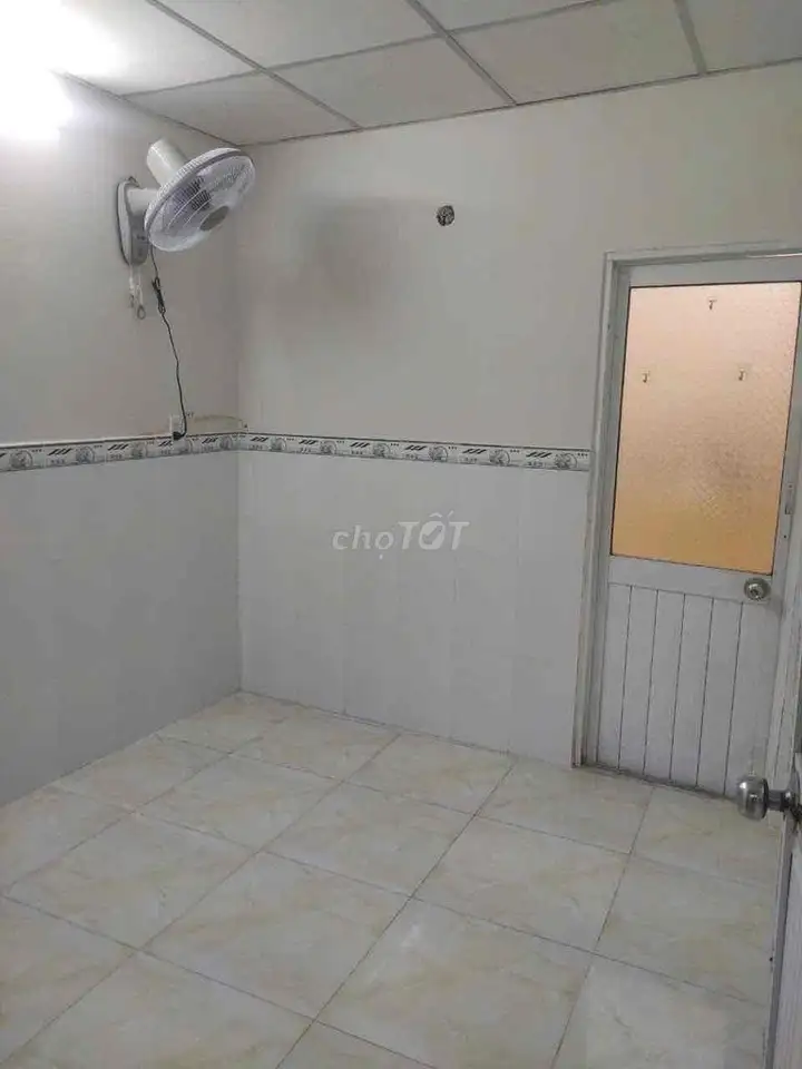 Аренда дома в переулке для мотоцикла 3х15м, улица Cach Mang T8
