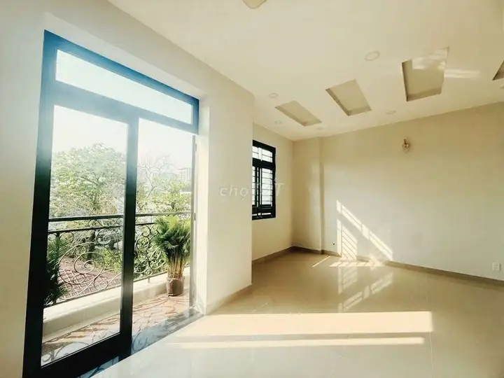 Дом 3 этажа, р-н 2, 57 м², ул. Нгуен Дуй Тринь
