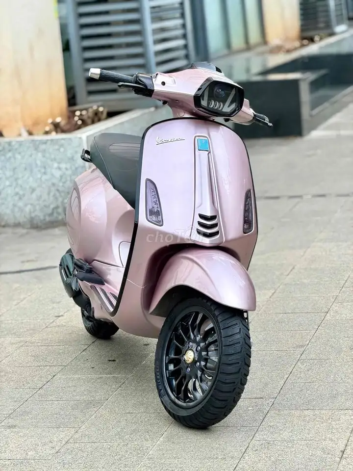 Piaggio Sprint 125cc 2016, розовое золото Rolex, в суперсостоянии