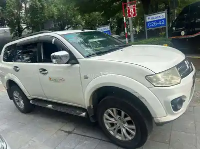 Mitsubishi Pajero 2017 Белый