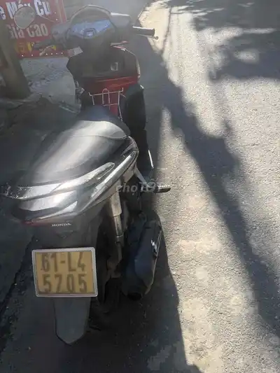 Honda Air Blade, черно-красный, вьетнамский