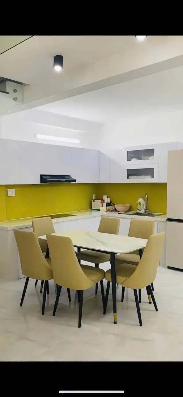 Дом 2 этажа, 3 спальни, 3 WC, 90м2