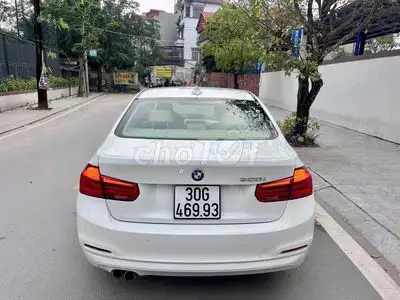 BMW 320i 2016 белый, автомат, 139000 км