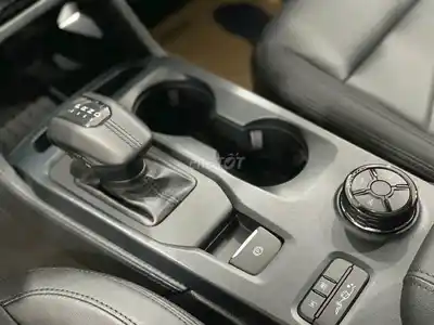 Ford Everest Titanium Bi-Turbo белый 10 км