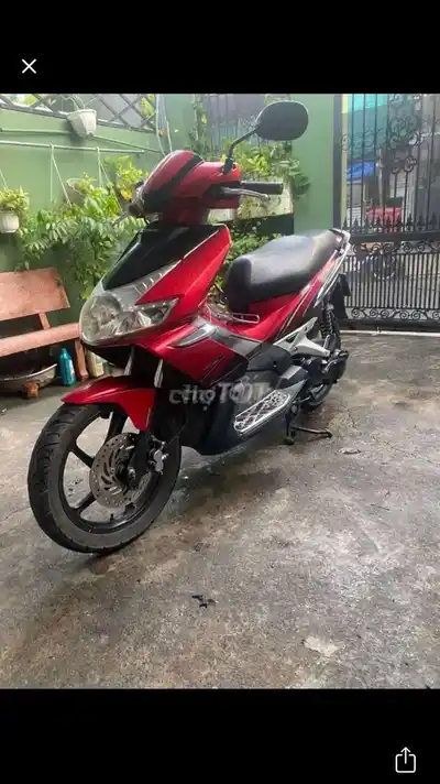 Honda Air Blade 2025 красный