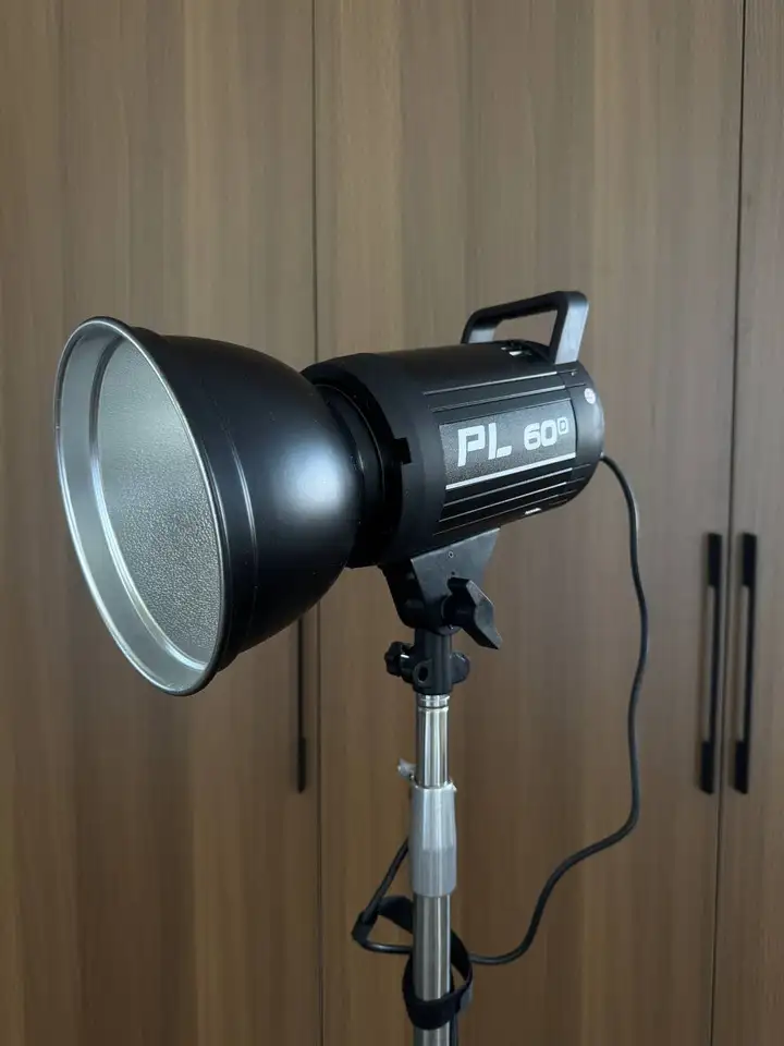Свет PL60, стойка и комплект