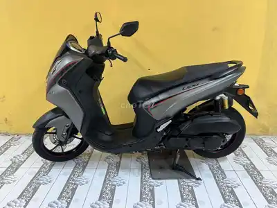 Yamaha Lexi с тормозами ABS, серая, в новом состоянии, номер 43AA-162.55