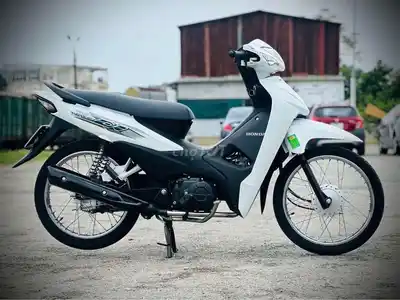Honda Wave Alpha белый 2023, в родной краске, хон. номера
