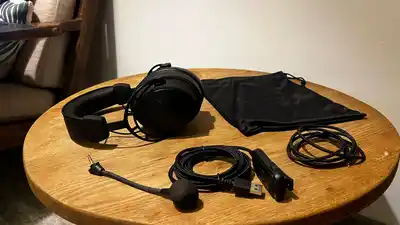 HyperX Cloud Alpha и веб-камеры Logitech