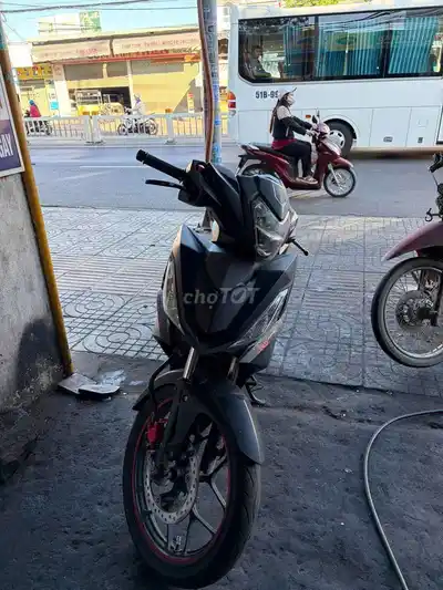 Honda Winner мотоцикл с механической коробкой матовый черный 52.606 км