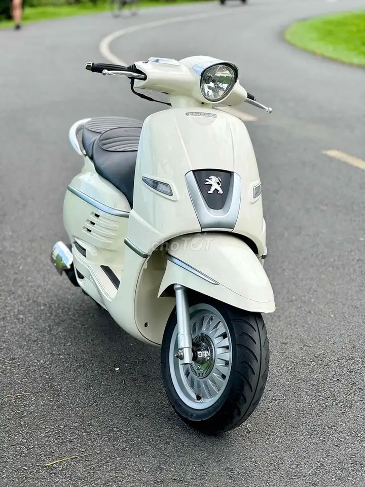 PEUGEOT 125cc ABS родной оригинал в идеальном состоянии