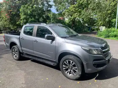 Chevrolet Colorado серый