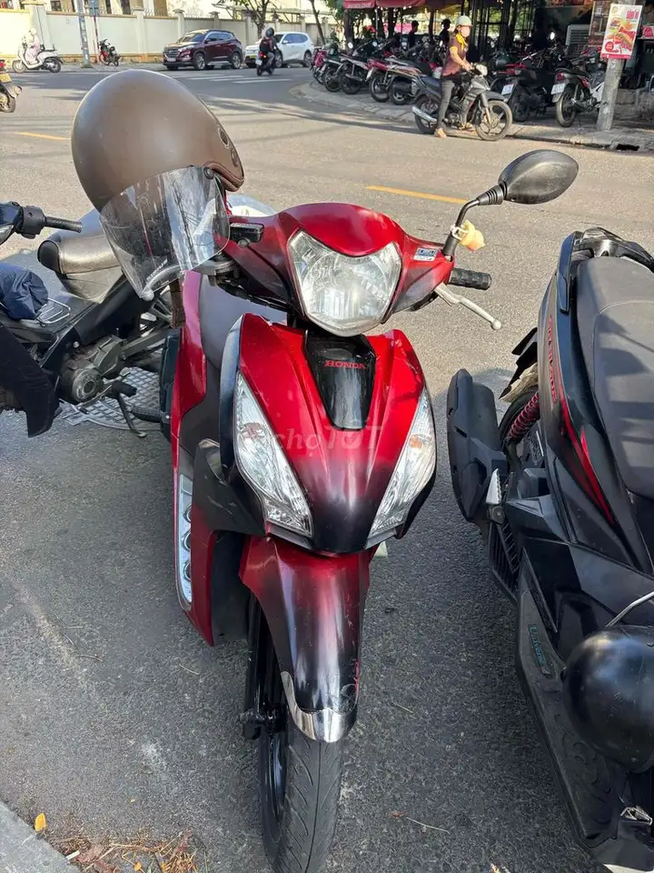 Honda Vision 2016 Красный 36000 км