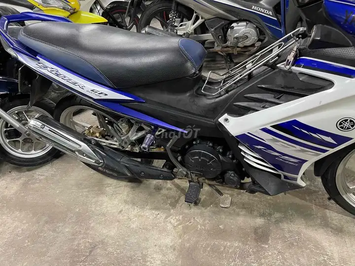 Yamaha Exciter 135 бело-синий
