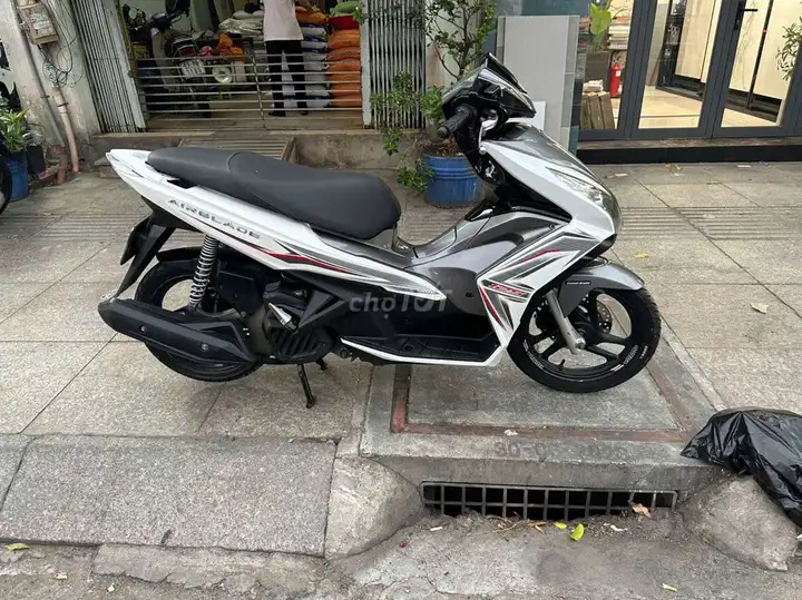 Honda Vario 150 2020 бело-серый