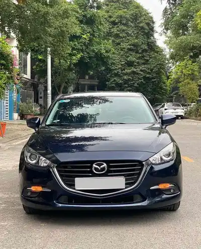 Mazda Mazda3 2019 1.5 Сине-черный 80000 км