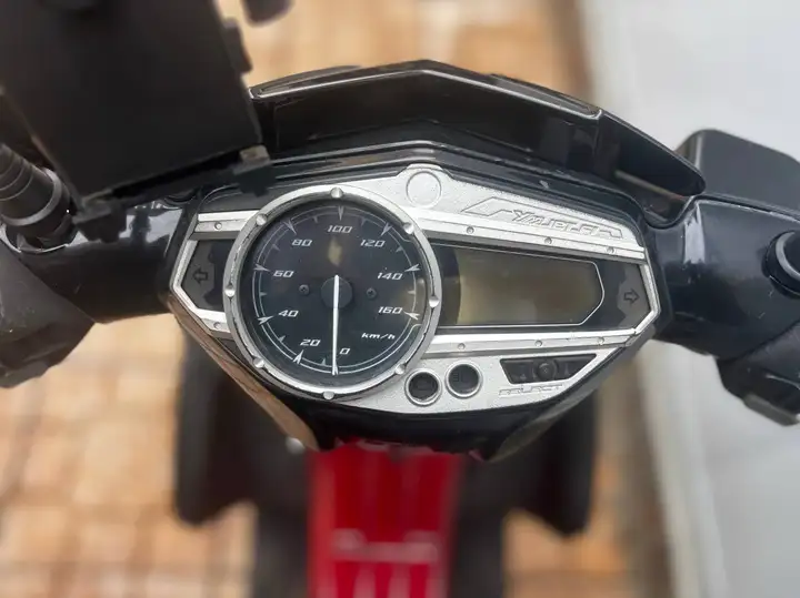 Yamaha Nouvo 6 RC