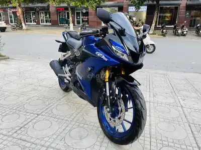 Yamaha R15 V3 2022 синий, механическая КПП, родной мотор, отличное состояние