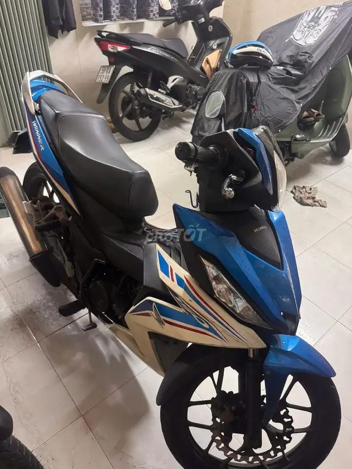 Honda Winner 2018 сине-бело-черный