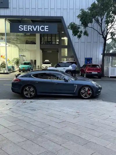 Porsche Panamera S 2010 тюнинг 2018 3.6 V6 синий VIP. Обмен
