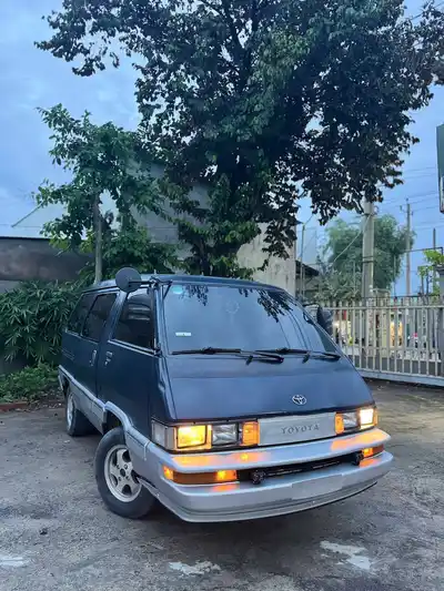 Toyota Van 1987