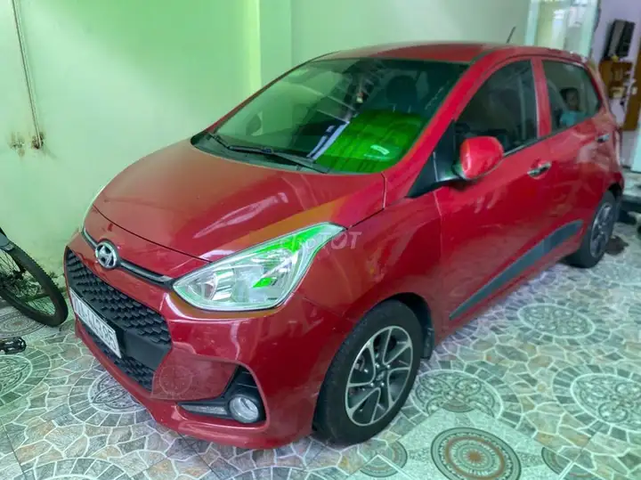 Hyundai Grand i10 2020 красный 60 300 км