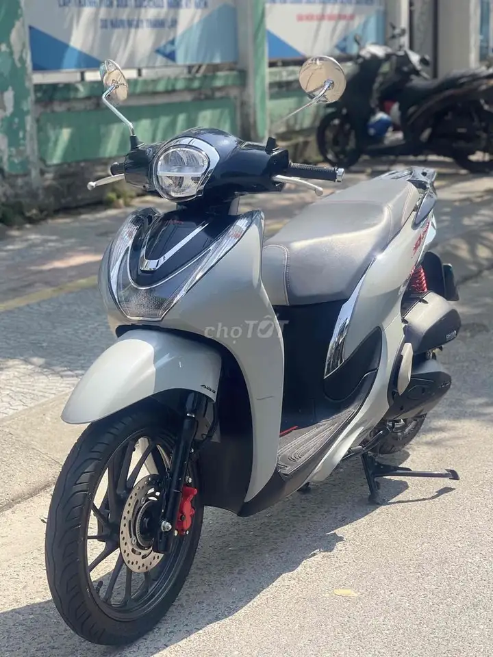 Honda SH Mode серый 2025