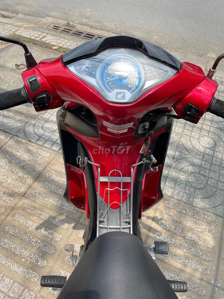 Honda Future 2016 Красно-черный