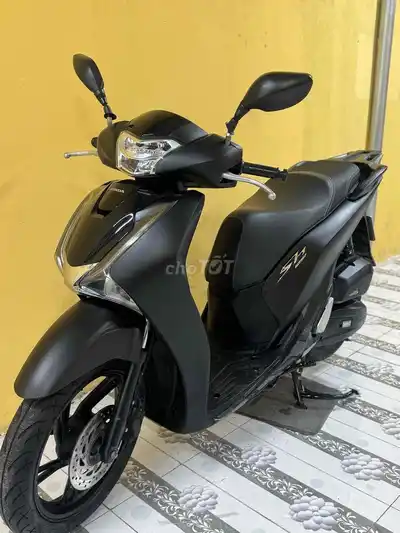 Honda SH 125 ABS 2018 матовый черный в суперновом состоянии 43C1-765.37