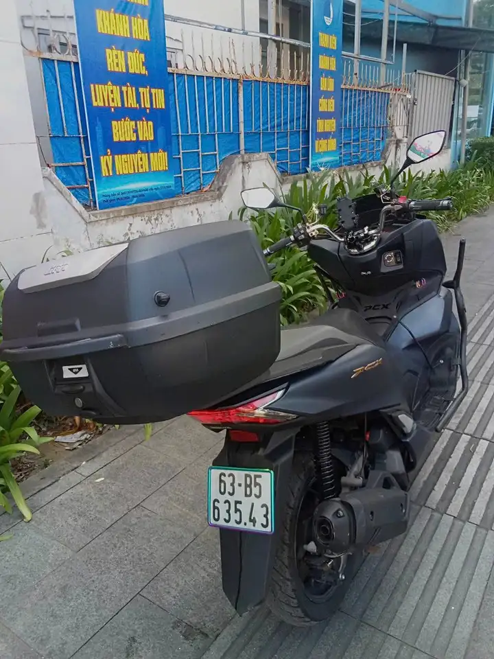 Honda PCX 2024 160 куб. Мультиключ