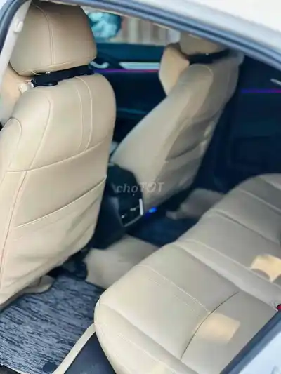 Хонда Цивик 1.8G 2021 белая автоматическая