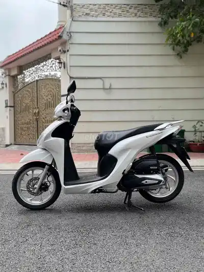 Скутер Honda Vision 2024 с ломбарда, гос. номер 65L1-47800