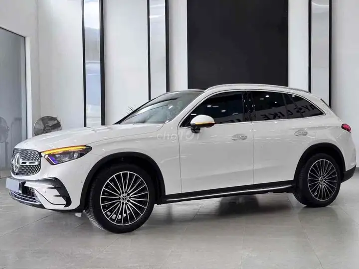 Mercedes GLC300 4Matic V1 2024 пробег 26.000 км