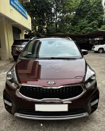 Kia Rondo 2017 - GAT, автомат, темно-красный, 69 000 км