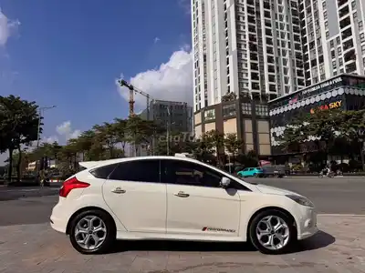 Ford Focus 2.0S Sport 2014 110 000 км, белый
