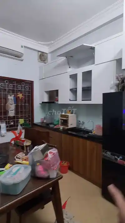 Дом 5 этажей, Вомг Тхи, Тайхо, 42 м², 6 спален
