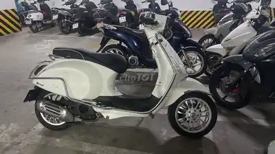 Скутер Vespa Sprint 125 ABS