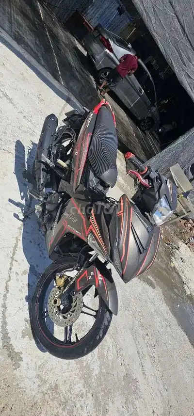 Yamaha Exciter 150 2018 черно-красный