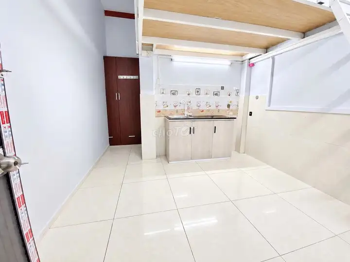 Свободны 2 недорогие комнаты у Lotte Mart Go Vap