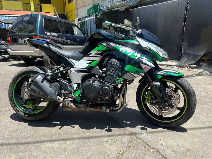 Kawasaki Z1000