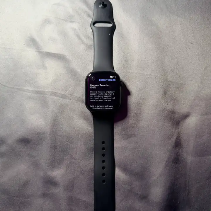Apple Watch series 11 46mm jet black