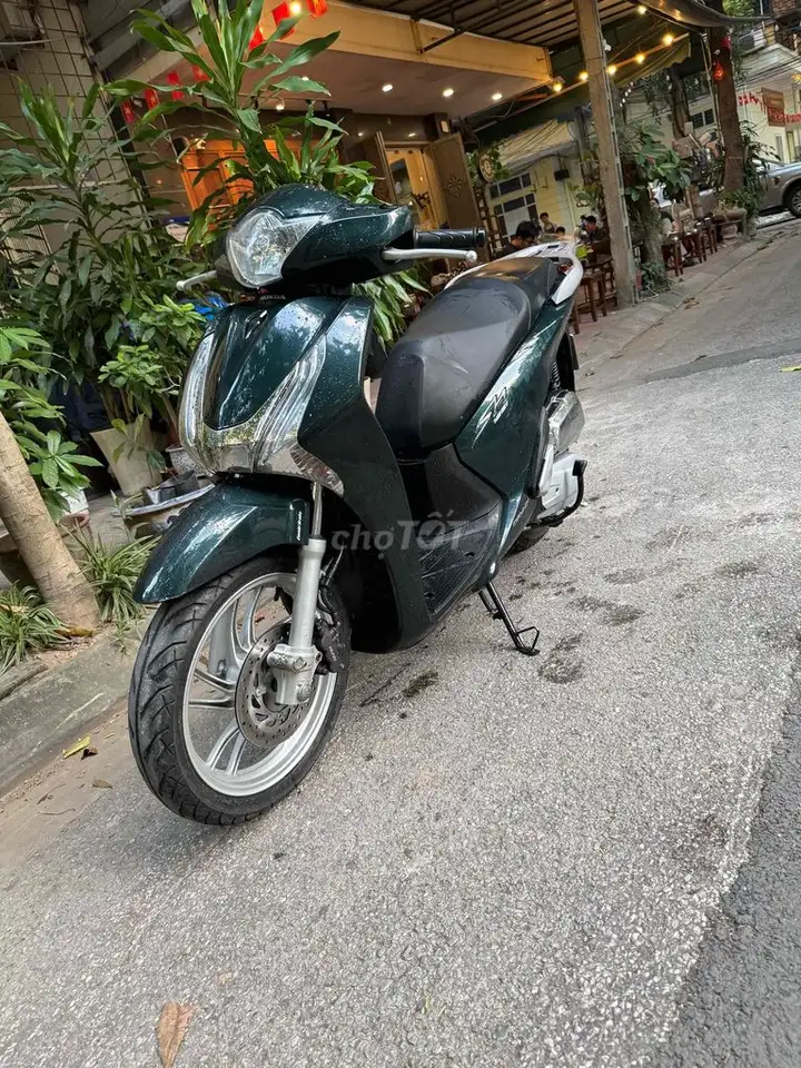 Honda SH125i 2016 Зеленый Мох, отличное состояние, SH 125 HN