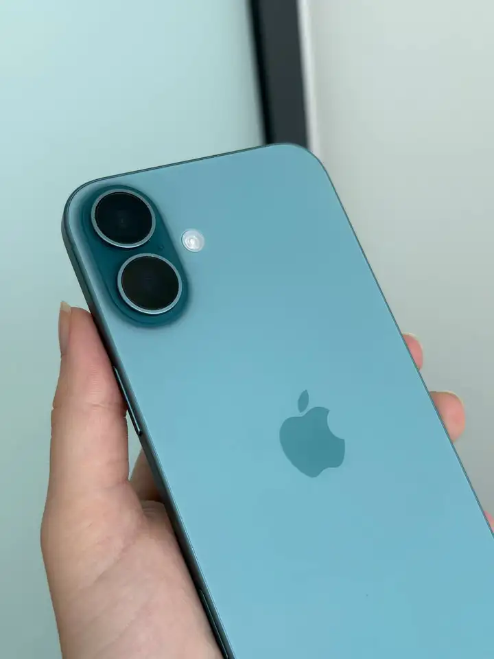 iPhone 16 Plus 128GB