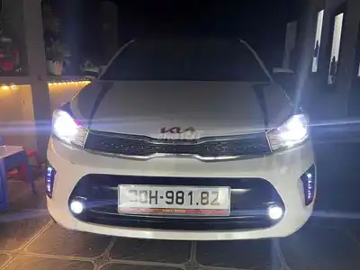 Kia Soluto 2022 белый 79 000 км