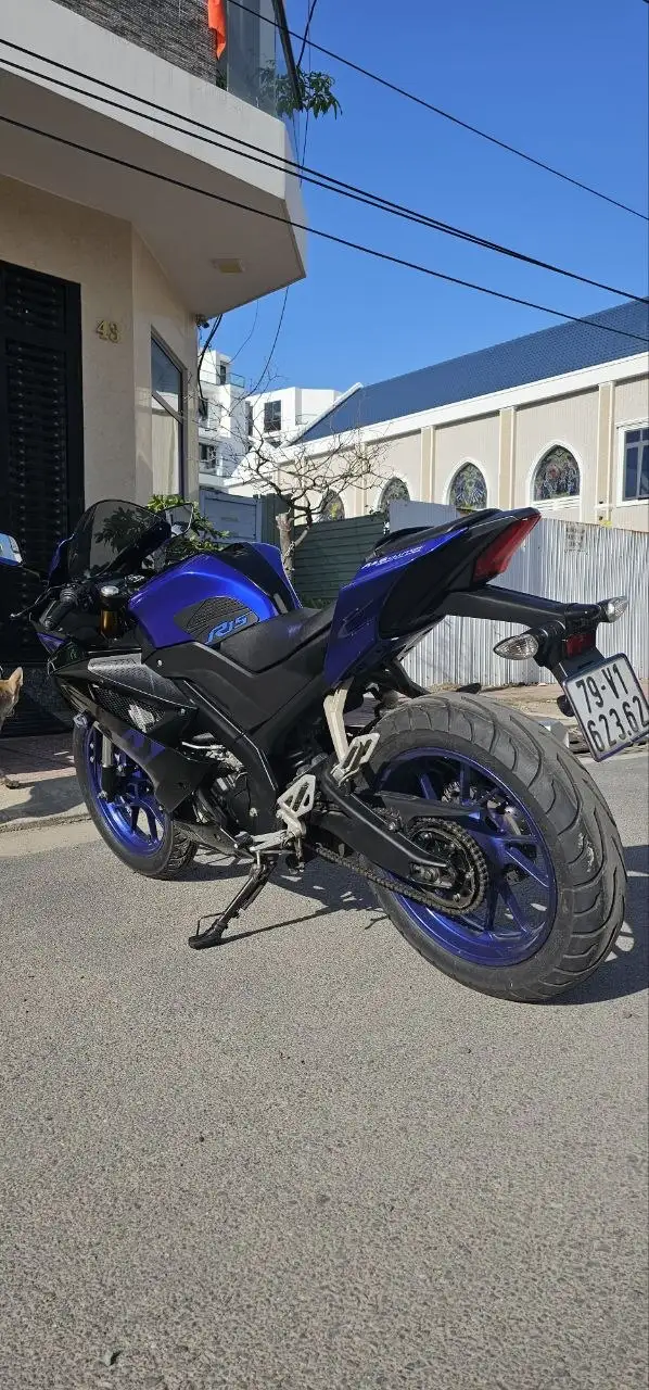 Yamaha R15 V3