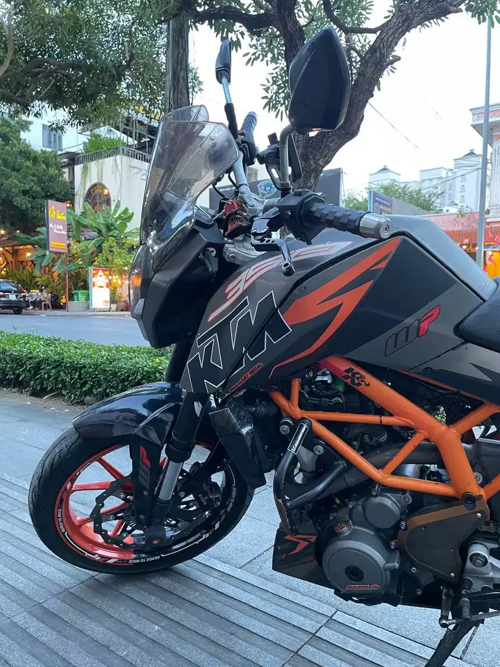 KTM 390 Duke