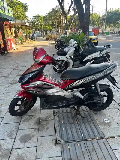 Воздушный клинок Honda 2010 красный