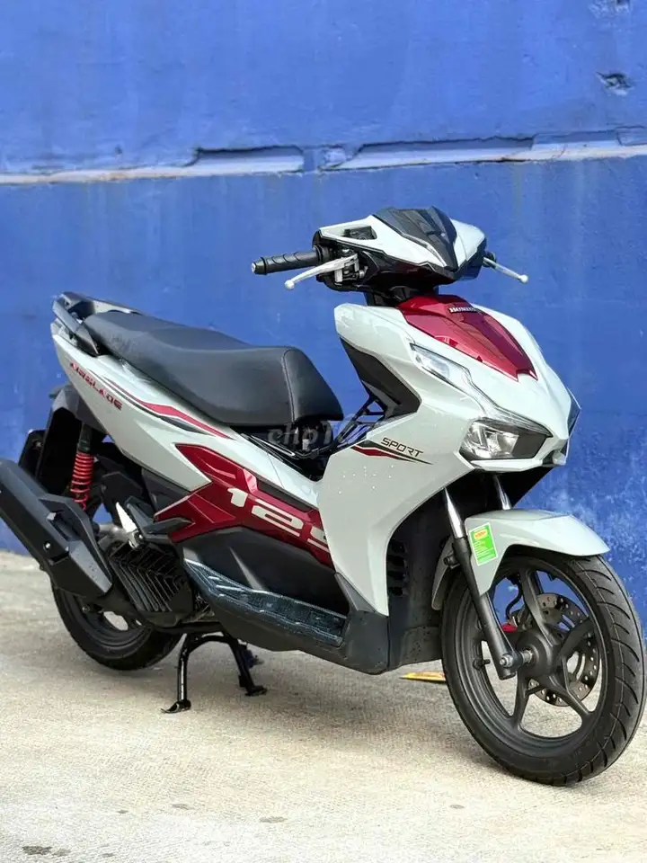 Honda Airblade 125cc 4 клапана, документы Хошимина, 2024, снят с производства, 1 владелец