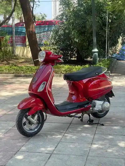 Piaggio Vespa ie Красная